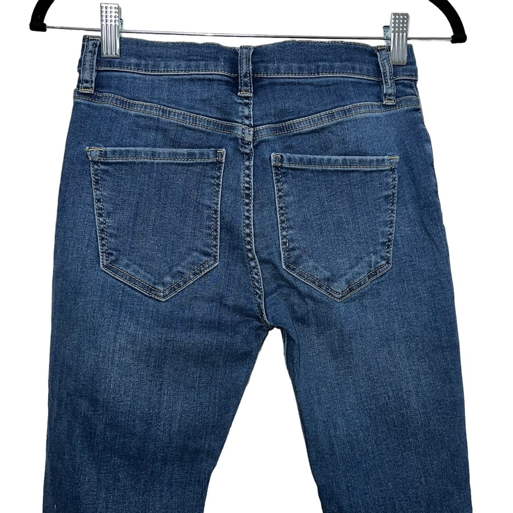 Free People We the Free Cropped Distressed Skinny Jeans Raw Hem Size 25 - Picture 6 of 11